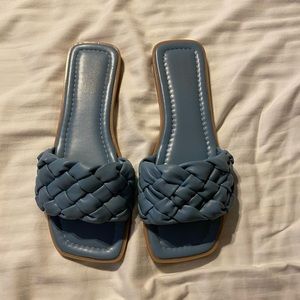 Beautiful Coach sandals runs big